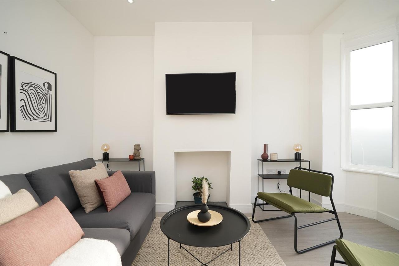 Charlotte House, Entire Private House, Close To City Centre, Wifi Sheffield Buitenkant foto